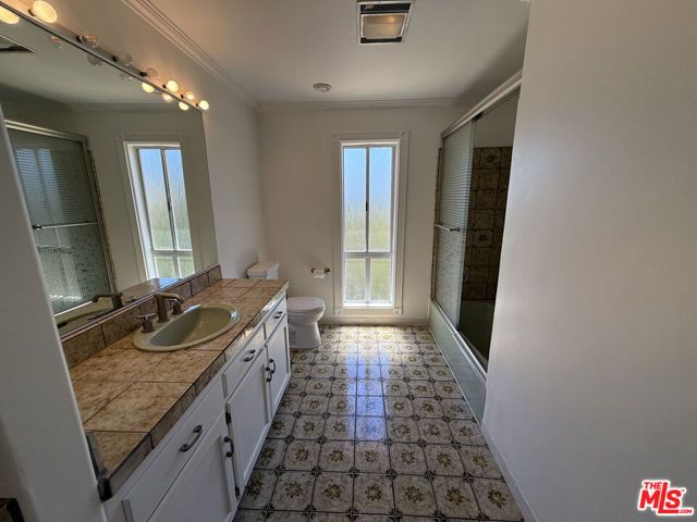 4613 Reforma Road, Woodland Hills (los Angeles), CA 91364