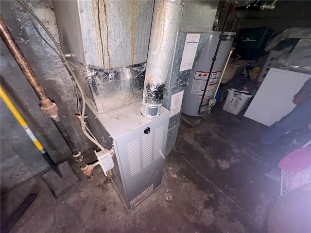 7 Riverbank Place, Rochester, NY 14621