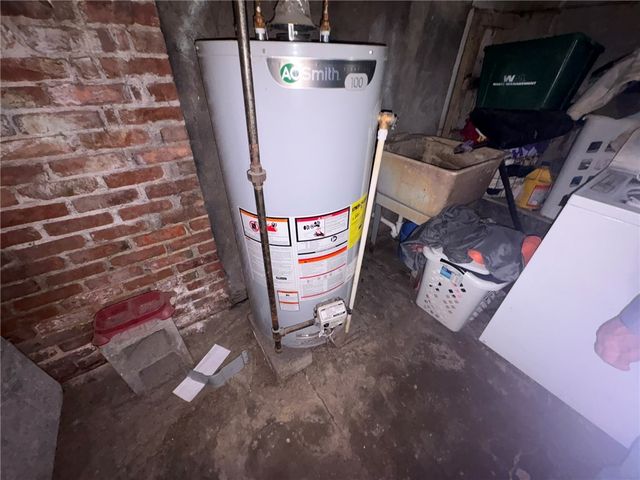 7 Riverbank Place, Rochester, NY 14621