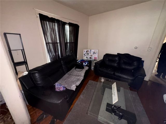 7 Riverbank Place, Rochester, NY 14621