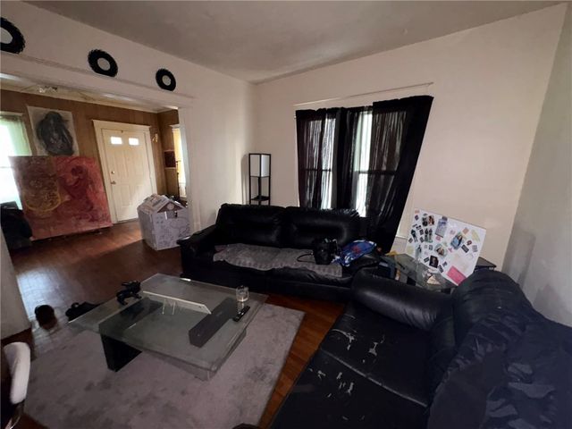 7 Riverbank Place, Rochester, NY 14621