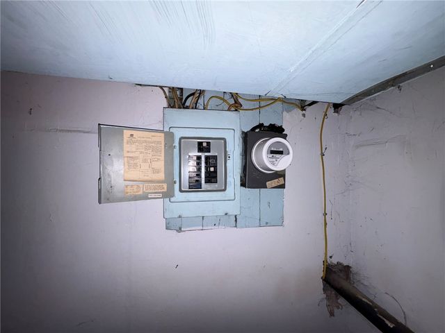 7 Riverbank Place, Rochester, NY 14621