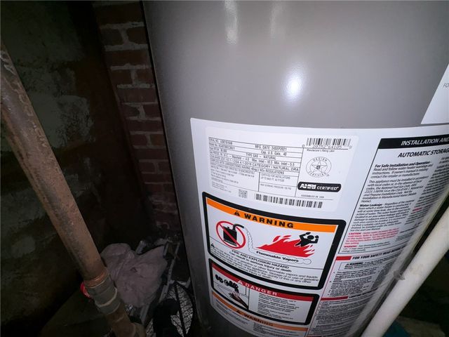 7 Riverbank Place, Rochester, NY 14621