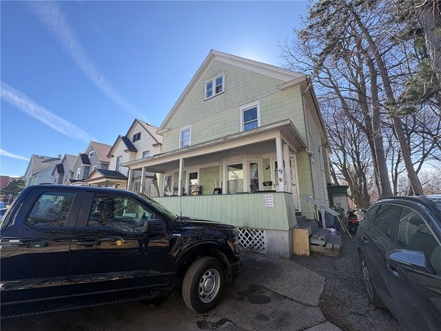 7 Riverbank Place, Rochester, NY 14621