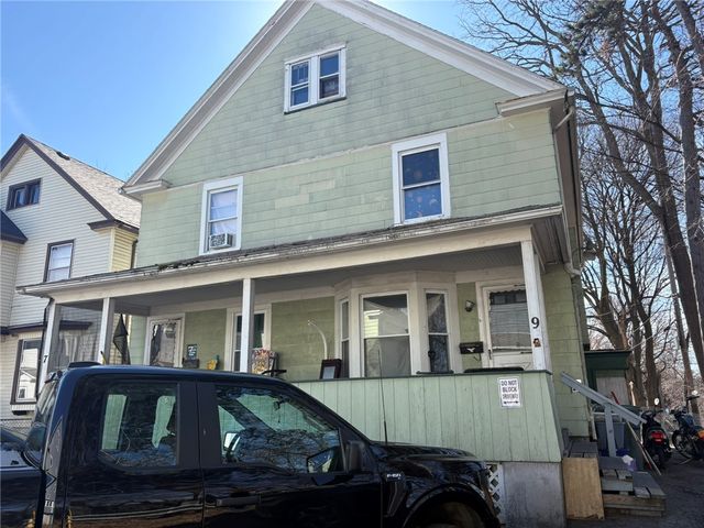 7 Riverbank Place, Rochester, NY 14621