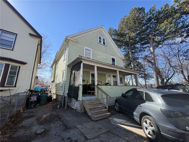 7 Riverbank Place, Rochester, NY 14621