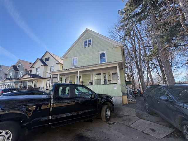 7 Riverbank Place, Rochester, NY 14621