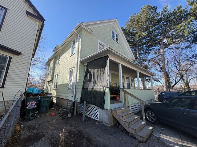 7 Riverbank Place, Rochester, NY 14621