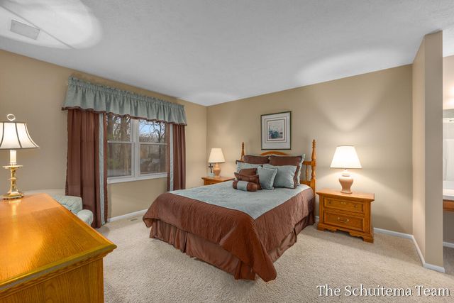 2614 Rolling Ridge Lane Nw, City Of Walker, MI 49534