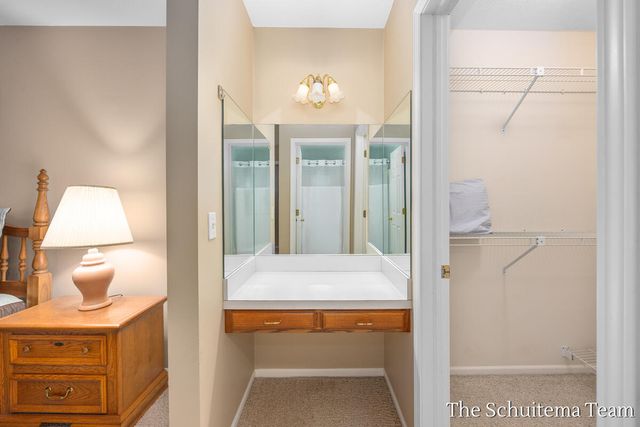 2614 Rolling Ridge Lane Nw, City Of Walker, MI 49534