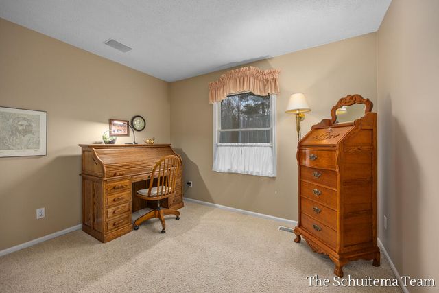 2614 Rolling Ridge Lane Nw, City Of Walker, MI 49534