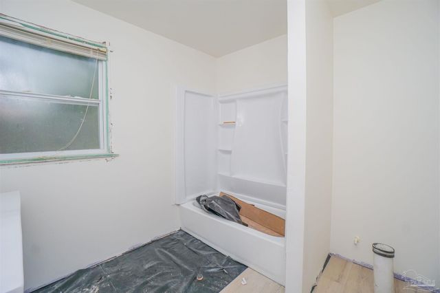 316 Ada Wilson Ave, Pensacola, FL 32507