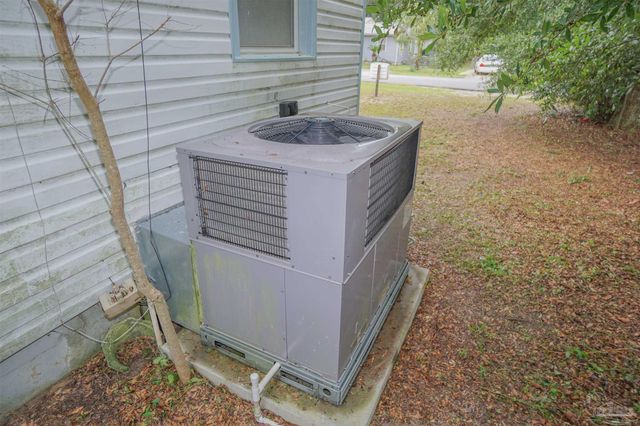 316 Ada Wilson Ave, Pensacola, FL 32507