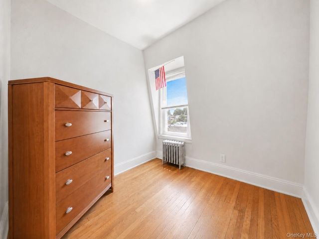 19 Ridgewood Avenue, Yonkers, NY 10704
