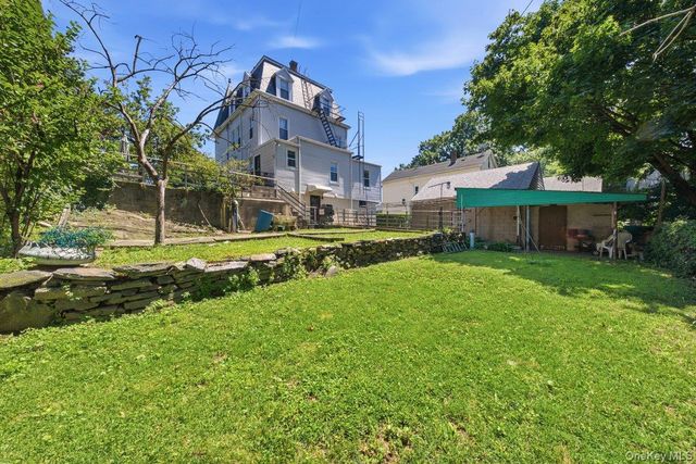 19 Ridgewood Avenue, Yonkers, NY 10704
