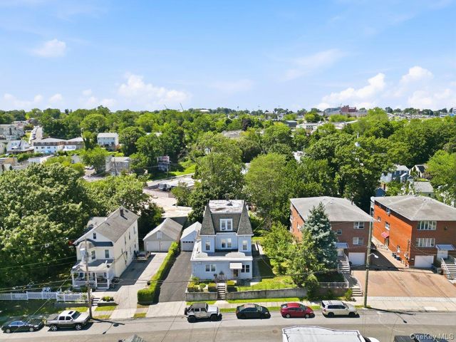 19 Ridgewood Avenue, Yonkers, NY 10704