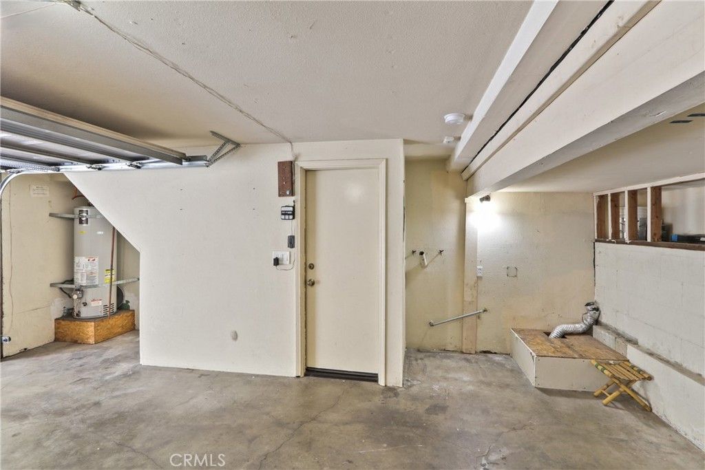 Image 22 of property listing at 2501 W Grand Avenue 1, Alhambra, CA 91801