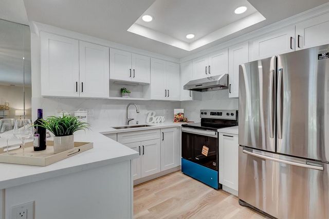 20667 Gardenside, Cupertino, CA 95014