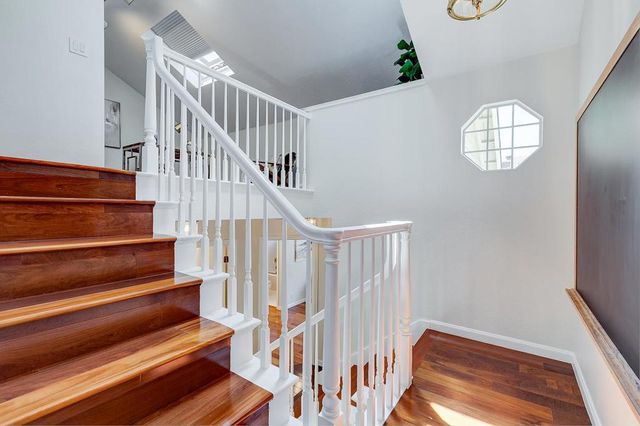 20667 Gardenside, Cupertino, CA 95014