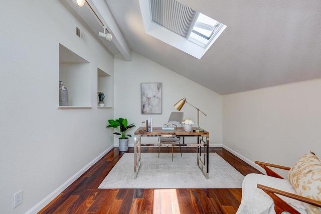 20667 Gardenside, Cupertino, CA 95014