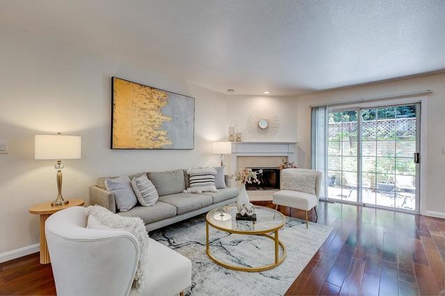 20667 Gardenside, Cupertino, CA 95014