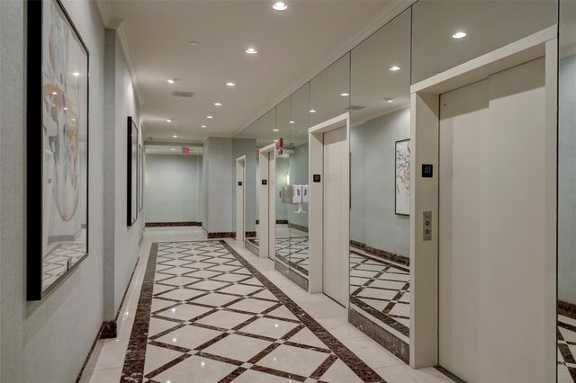 2001 Holcombe Boulevard PH4, Houston, TX 77030