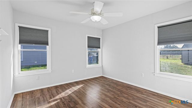 420 Wallace Street, Seguin, TX 78155