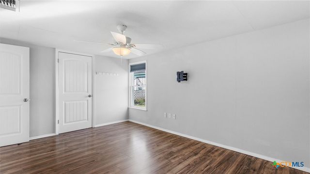 420 Wallace Street, Seguin, TX 78155