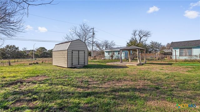 420 Wallace Street, Seguin, TX 78155