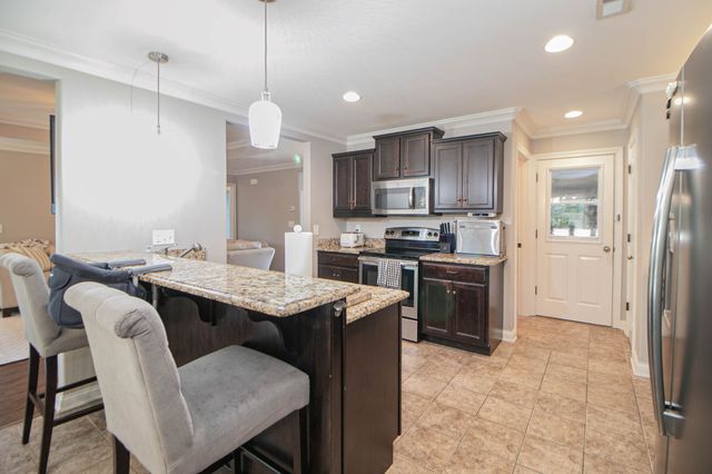 1088 Jon Dr, Clarksville, TN 37043