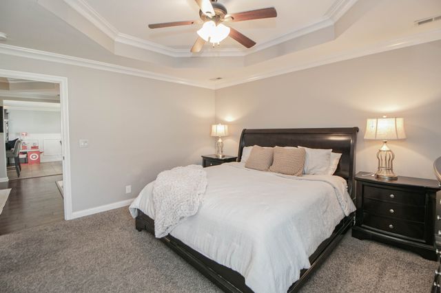 1088 Jon Dr, Clarksville, TN 37043