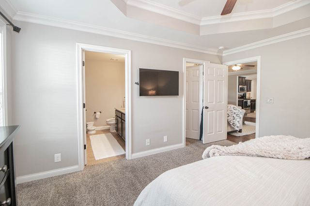 1088 Jon Dr, Clarksville, TN 37043