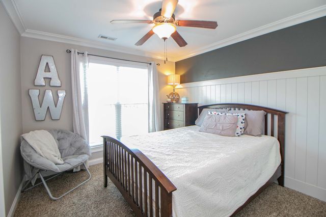 1088 Jon Dr, Clarksville, TN 37043