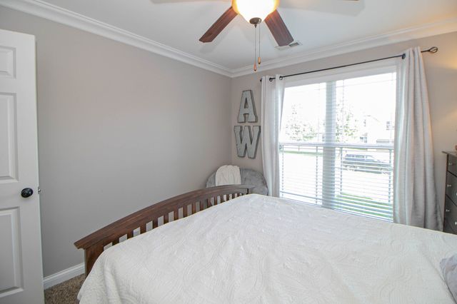 1088 Jon Dr, Clarksville, TN 37043