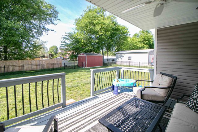 1088 Jon Dr, Clarksville, TN 37043