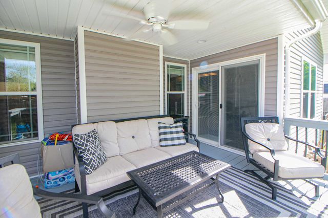 1088 Jon Dr, Clarksville, TN 37043