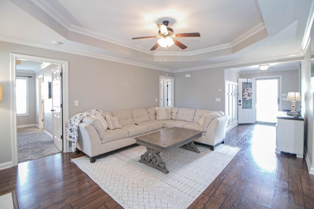 1088 Jon Dr, Clarksville, TN 37043