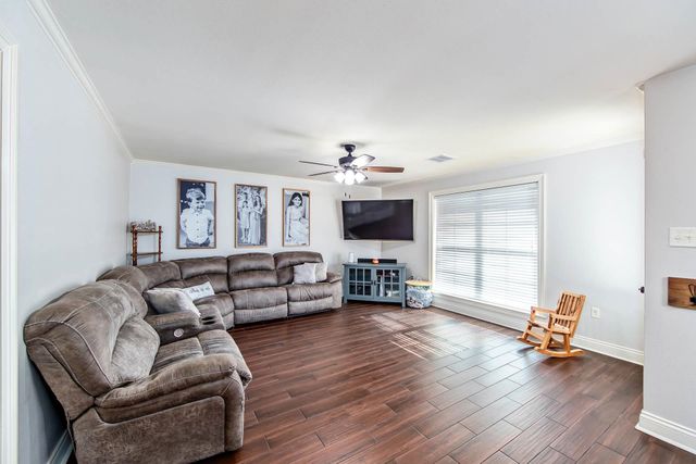 2504 Pineridge Street, Thibodaux, LA 70301