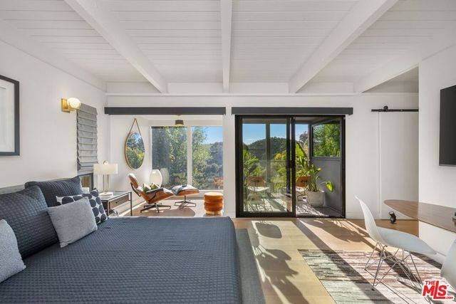 7900 Willow Glen Road, Los Angeles, CA 90046