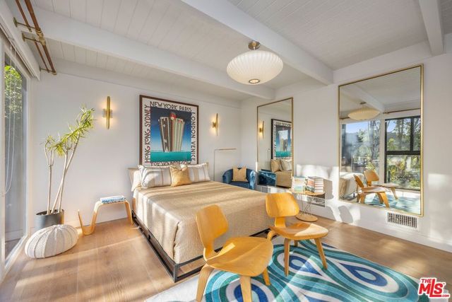 7900 Willow Glen Road, Los Angeles, CA 90046