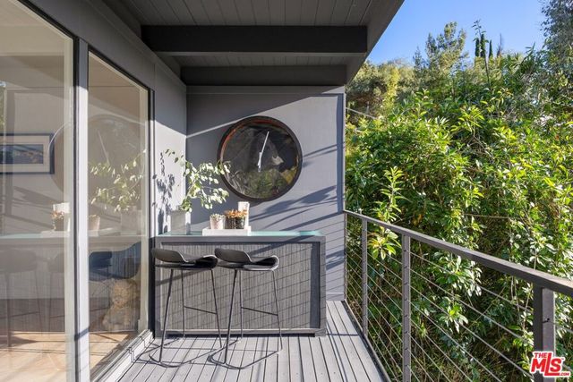 7900 Willow Glen Road, Los Angeles, CA 90046
