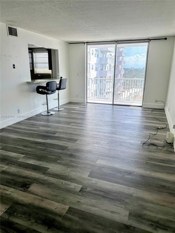 137 Golden Isles Dr 1212, Hallandale Beach, FL 33009