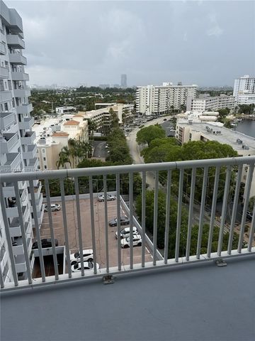 137 Golden Isles Dr 1212, Hallandale Beach, FL 33009
