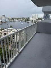 137 Golden Isles Dr 1212, Hallandale Beach, FL 33009