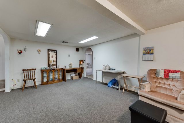 608 NE 9th St, Big Spring, TX 79720