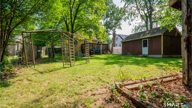 40 Packard Street, Manchester, CT 06040