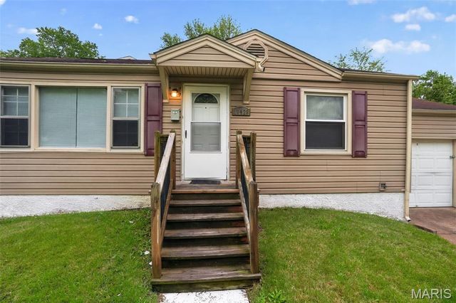 10428 Ashbrook Drive, St Louis, MO 63137