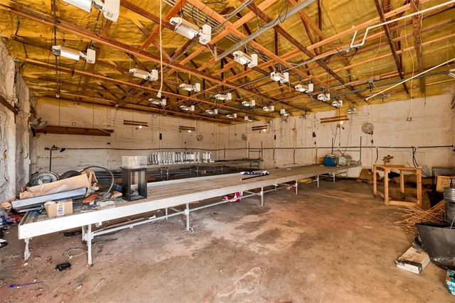18501 Coker Road, Shawnee, OK 74801