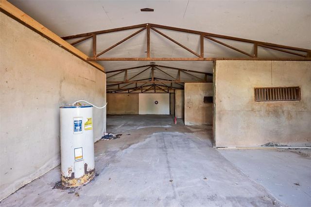18501 Coker Road, Shawnee, OK 74801