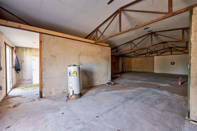 18501 Coker Road, Shawnee, OK 74801